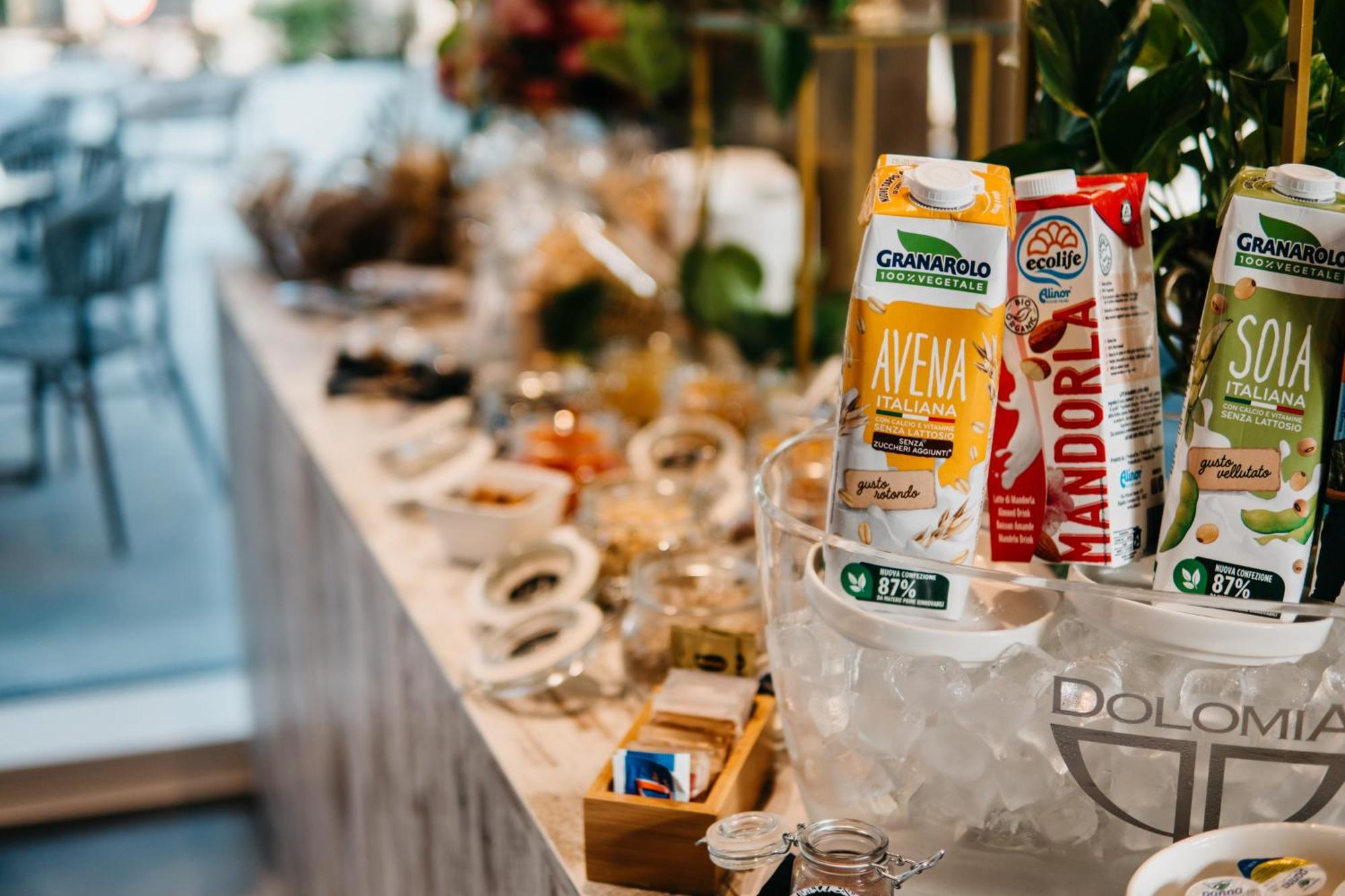 J44 Lifestyle Hotel Lido di Jesolo Exteriör bild Granoro products